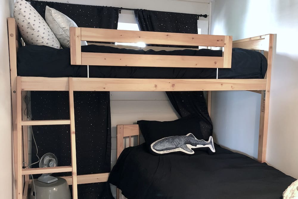 Photo of Bedroom in Sauble Beach
