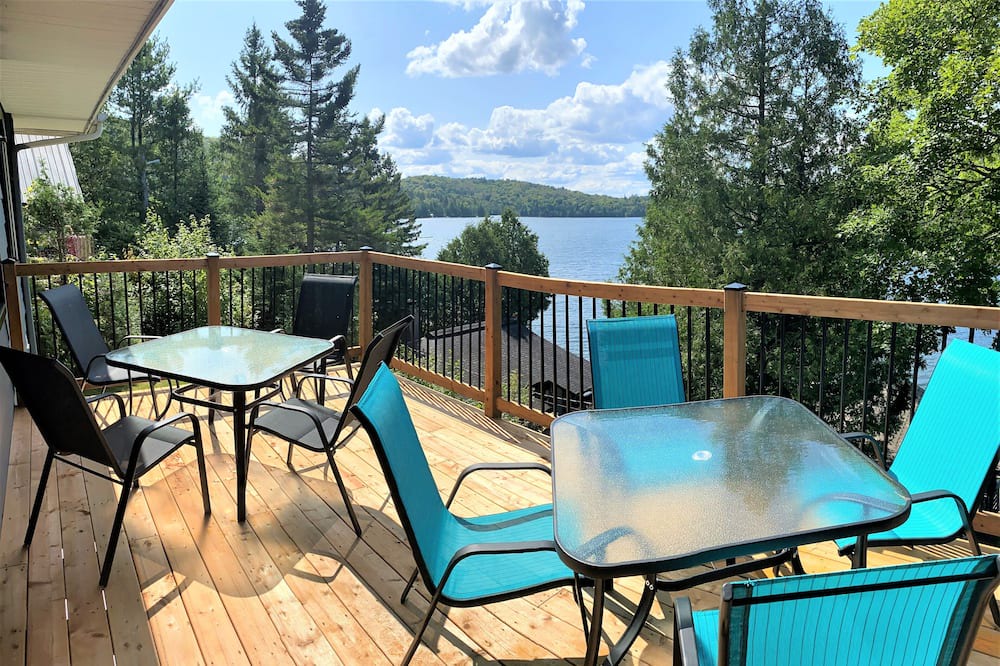 Photo of Patio Balcony in Sainte-Lucie-des-Laurentides