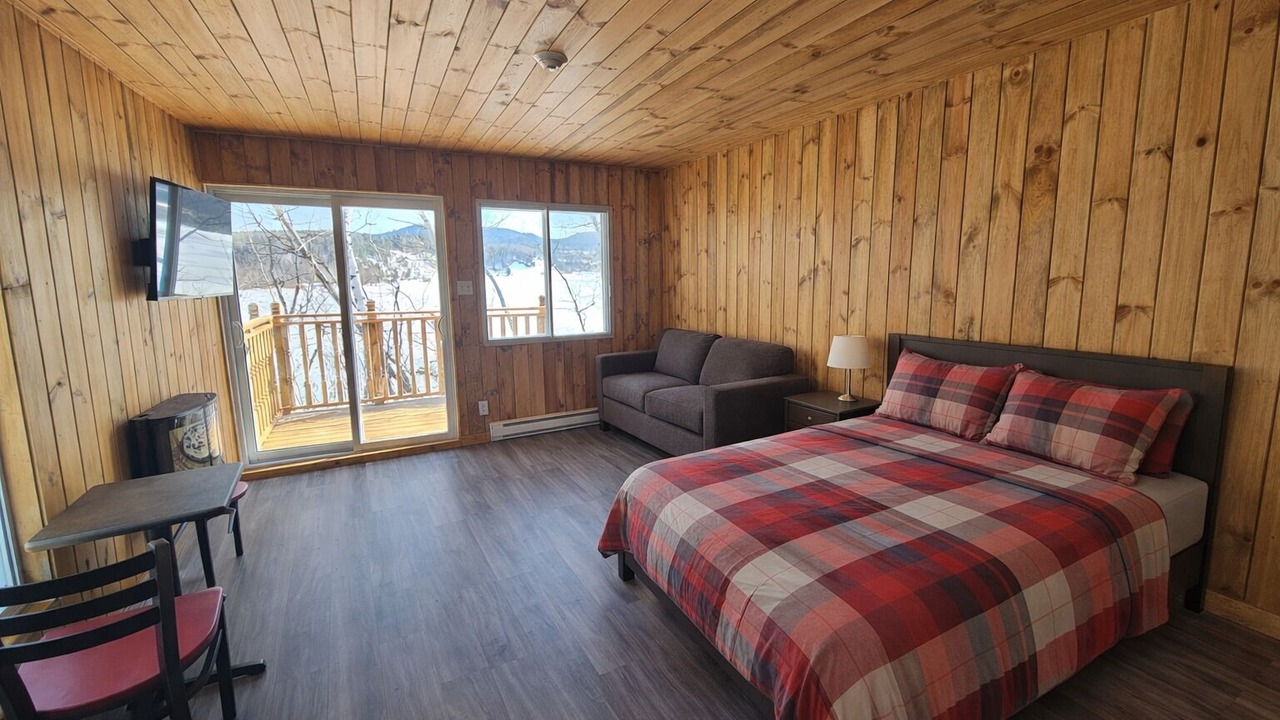 Photo of Bedroom in Desbiens