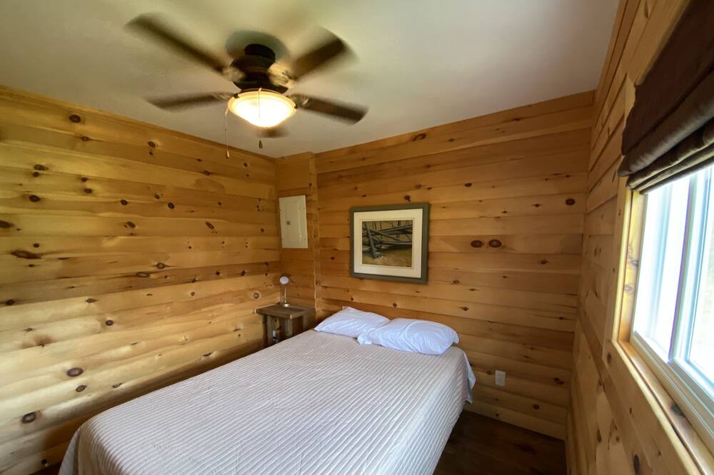 Photo of Bedroom in Angliers