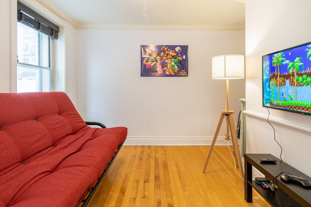 Photo of Livingroom in Ste Anne de Beaupre