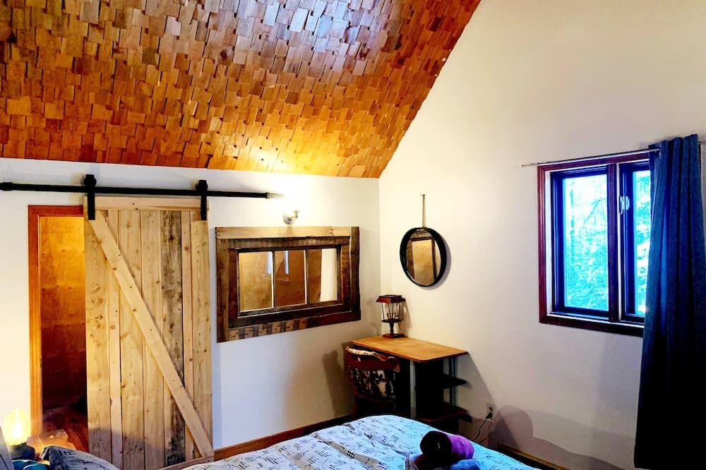 Photo of Bedroom in Chertsey
