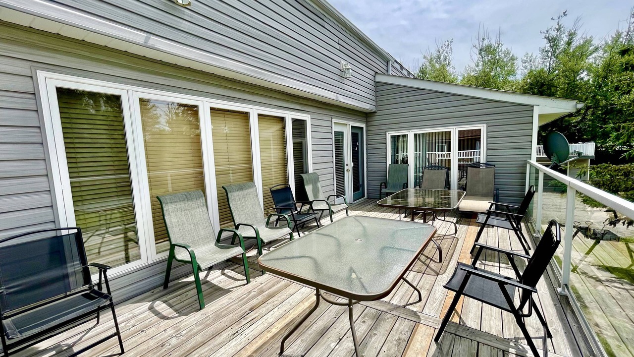 Photo of Patio Balcony in Muskoka Lakes