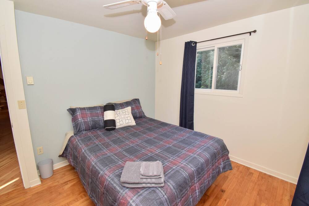 Photo of Bedroom in Amherst