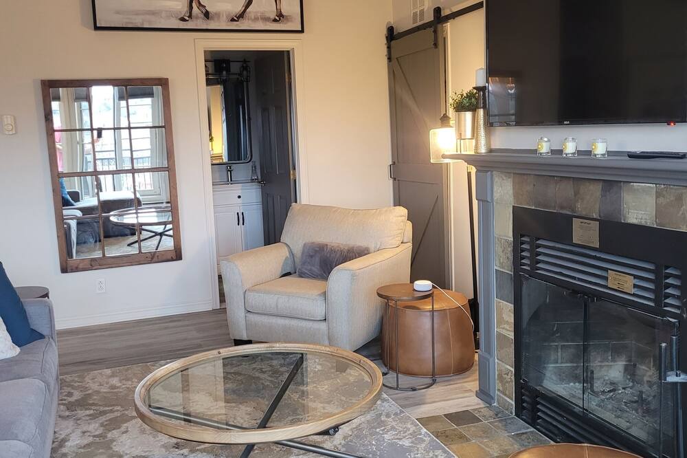 Photo of Livingroom in Mont-Tremblant Pedestrian Village