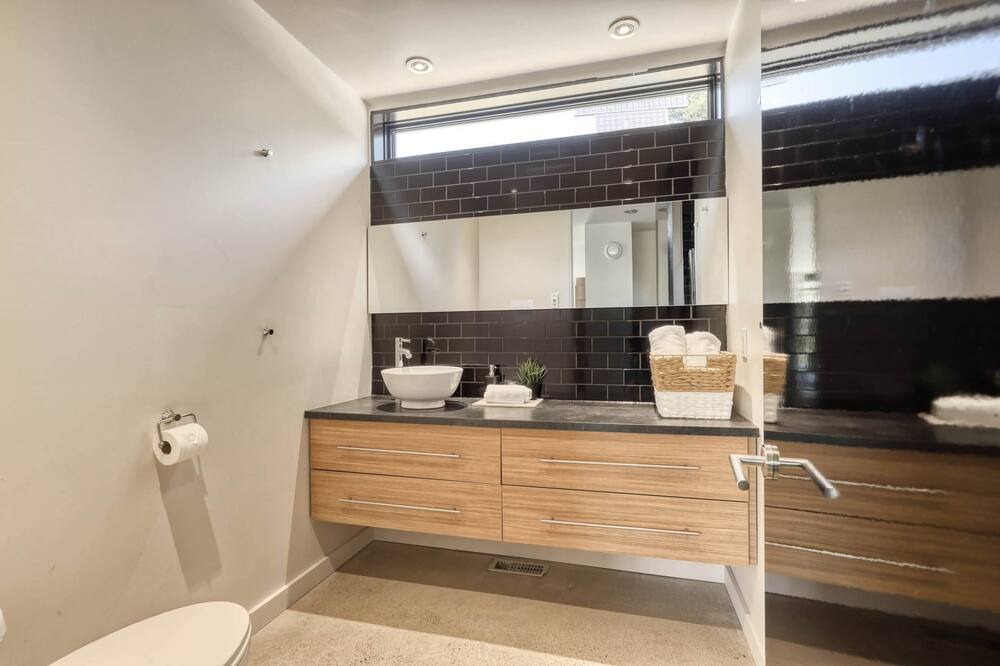 Photo of Bathroom in Saint Come