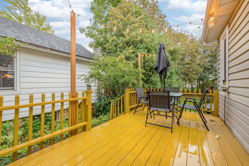 Photo of Patio Balcony in Fort Erie