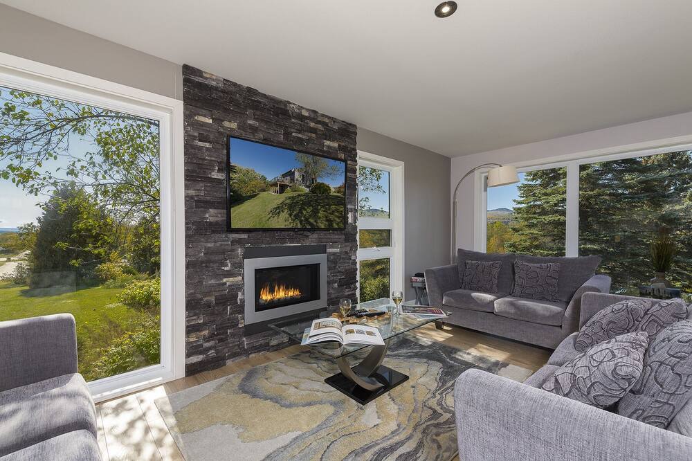 Photo of Livingroom in Baie-St-Paul