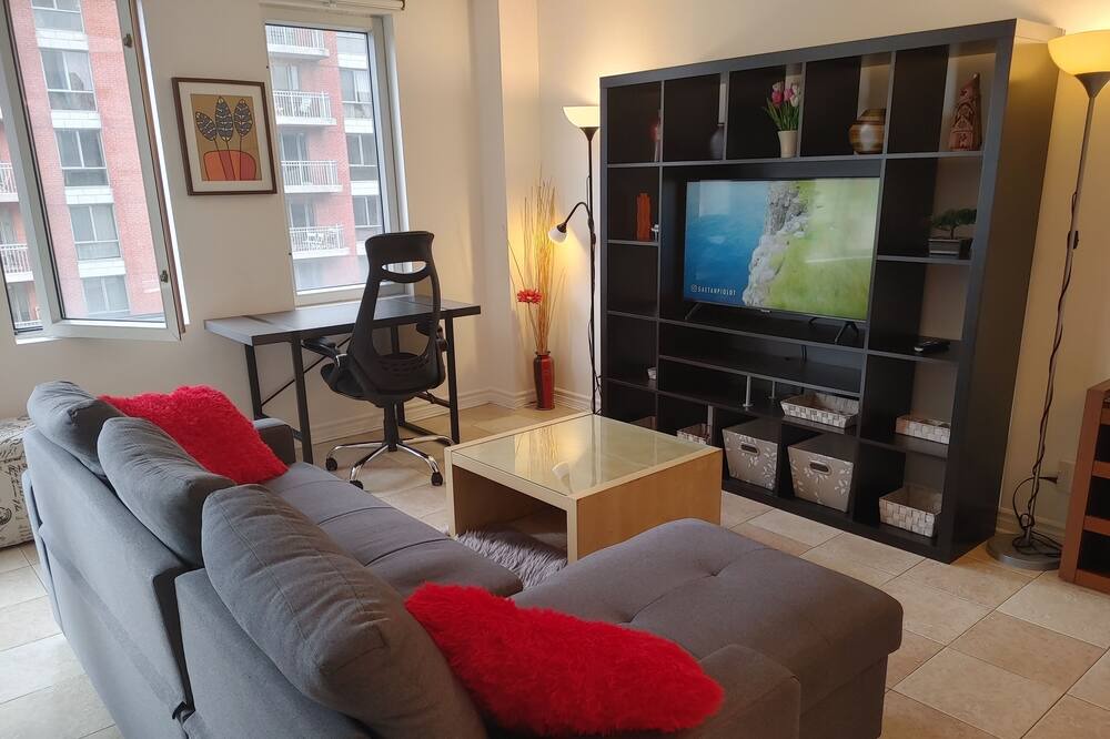 Photo of Livingroom in Shaughnessy Village