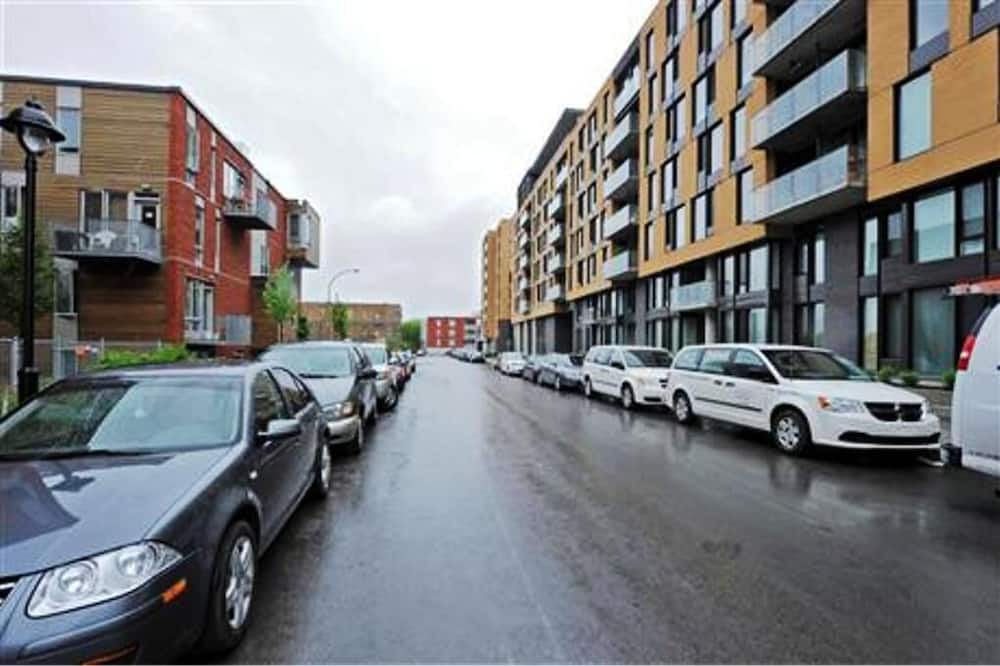 Photo of Outdoor in La Petite-Patrie