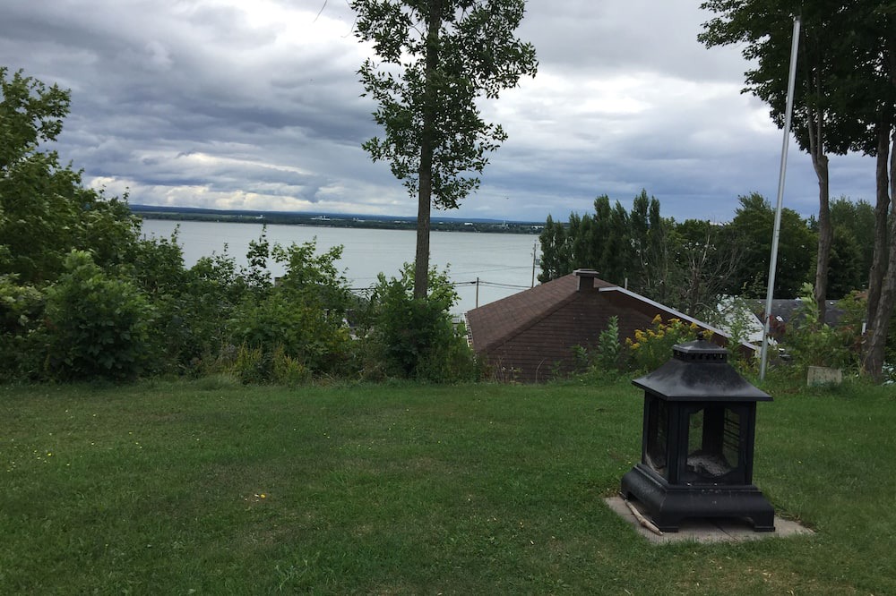 Photo of Outdoor in Saint-Jean-de-l'lle-d'Orleans