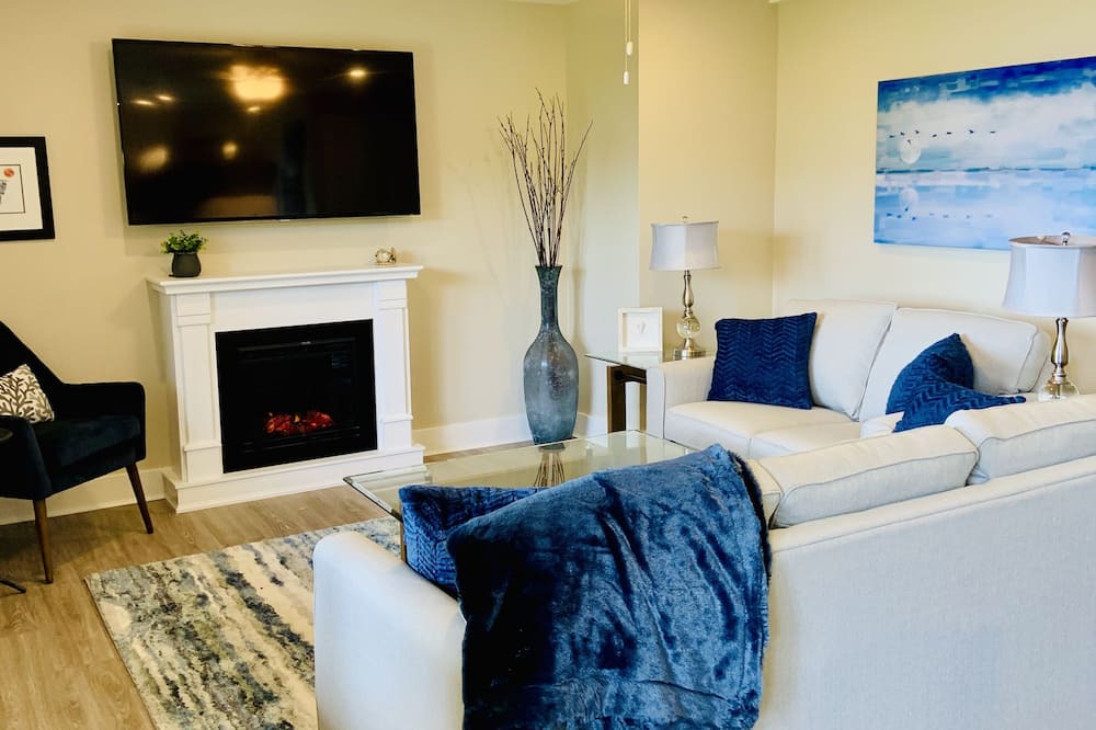Photo of Livingroom in Saanichton