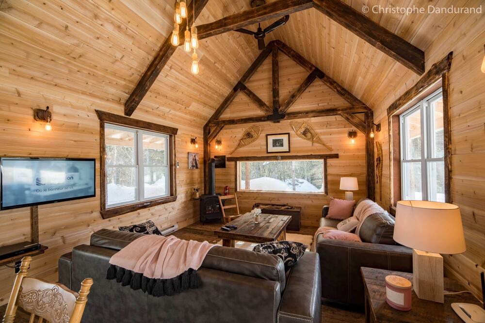 Photo of Bedroom in La Malbaie