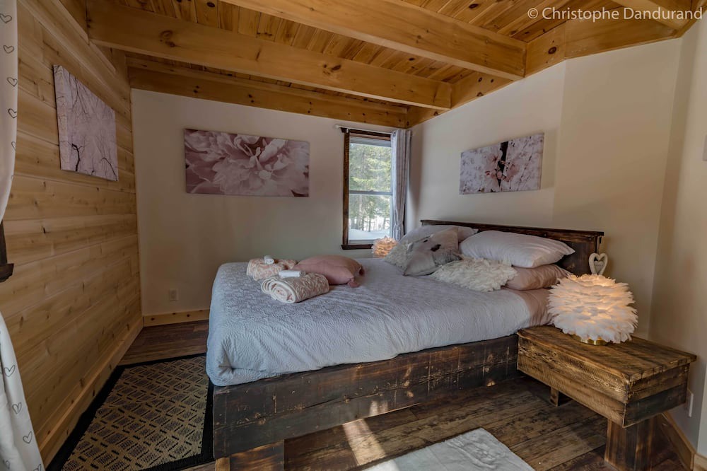 Photo of Bedroom in La Malbaie