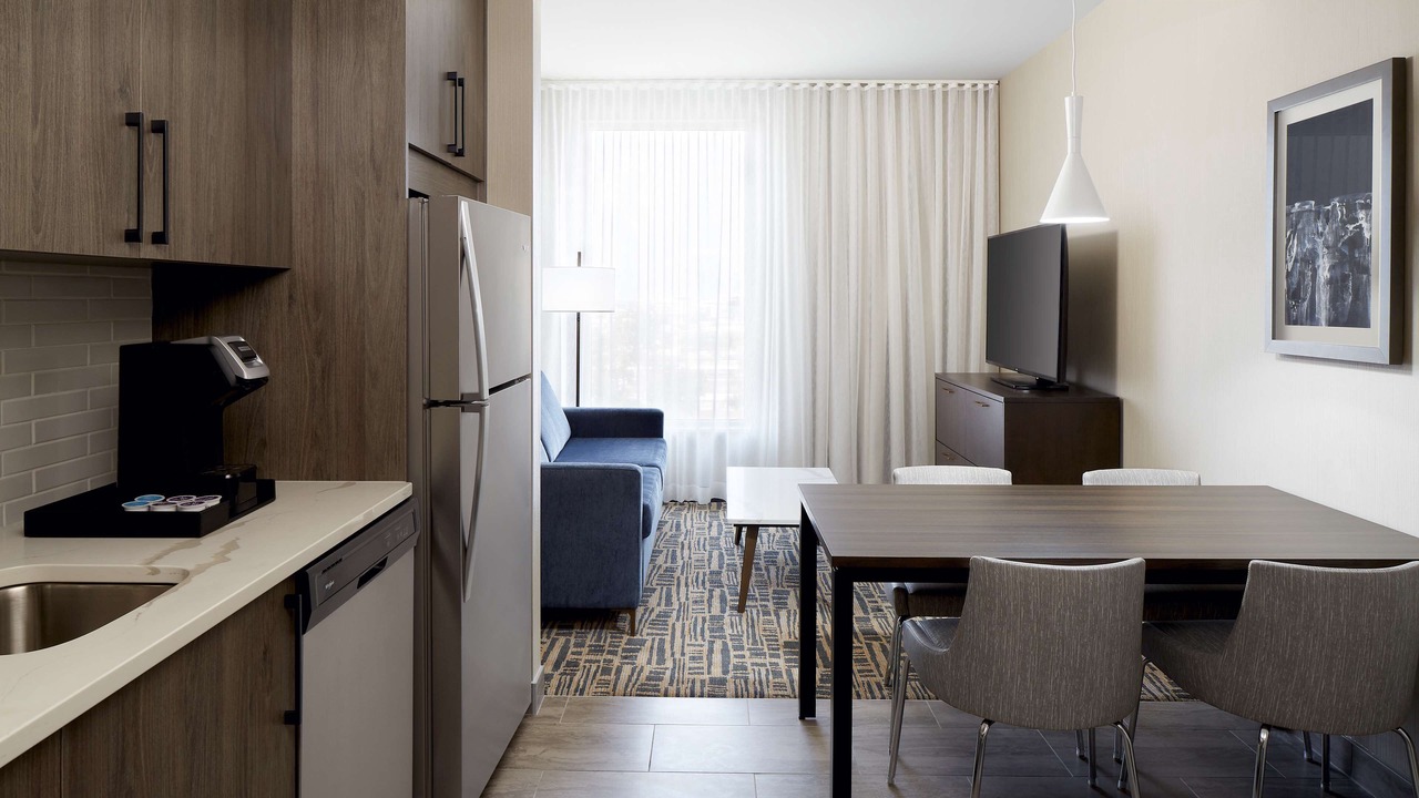 Photo of Bedroom in Cote-Des-Neiges—Notre-Dame-De-Grace