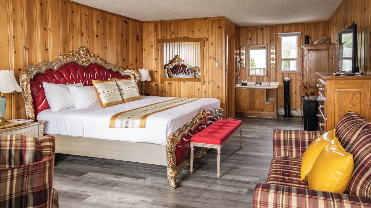 Photo of Bedroom in Isle aux Coudres
