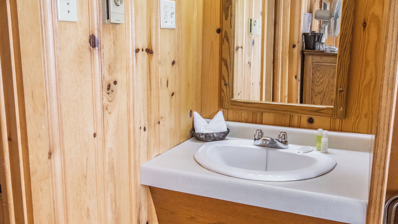Photo of Bedroom in Isle aux Coudres