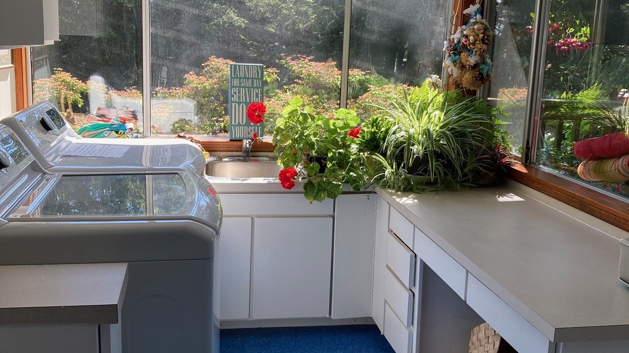 Photo of Kitchen in Saanichton