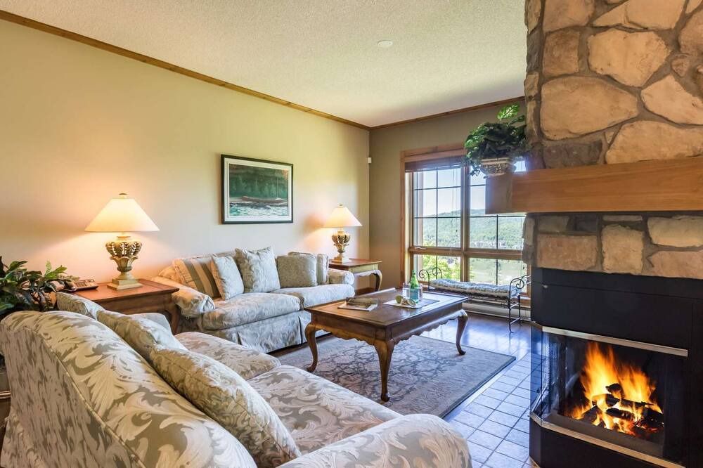 Photo of Livingroom in Mont-Tremblant