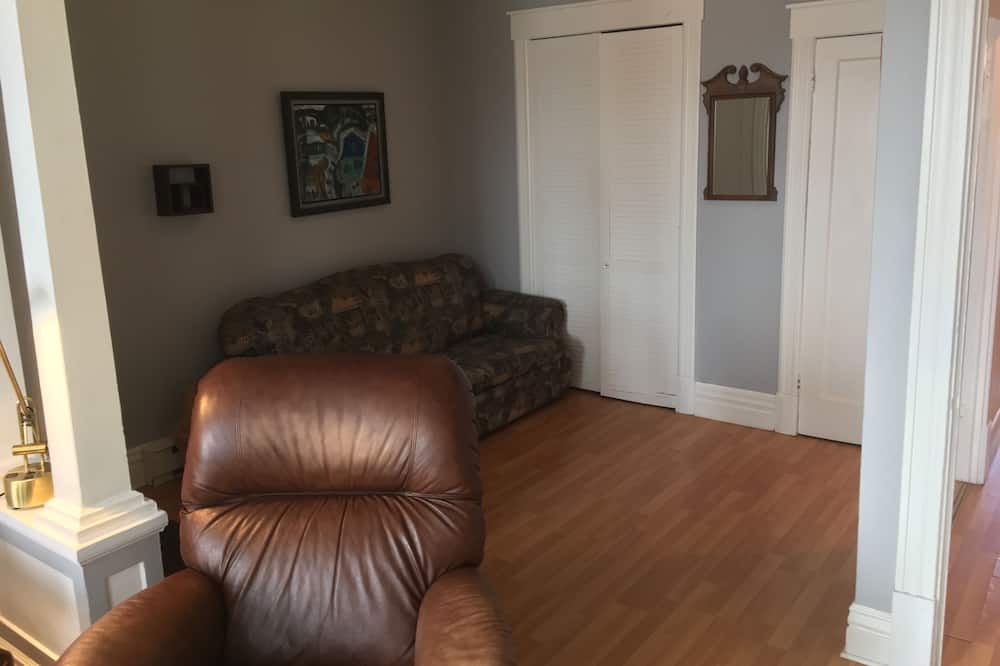Photo of Livingroom in Vieux-Limoilou