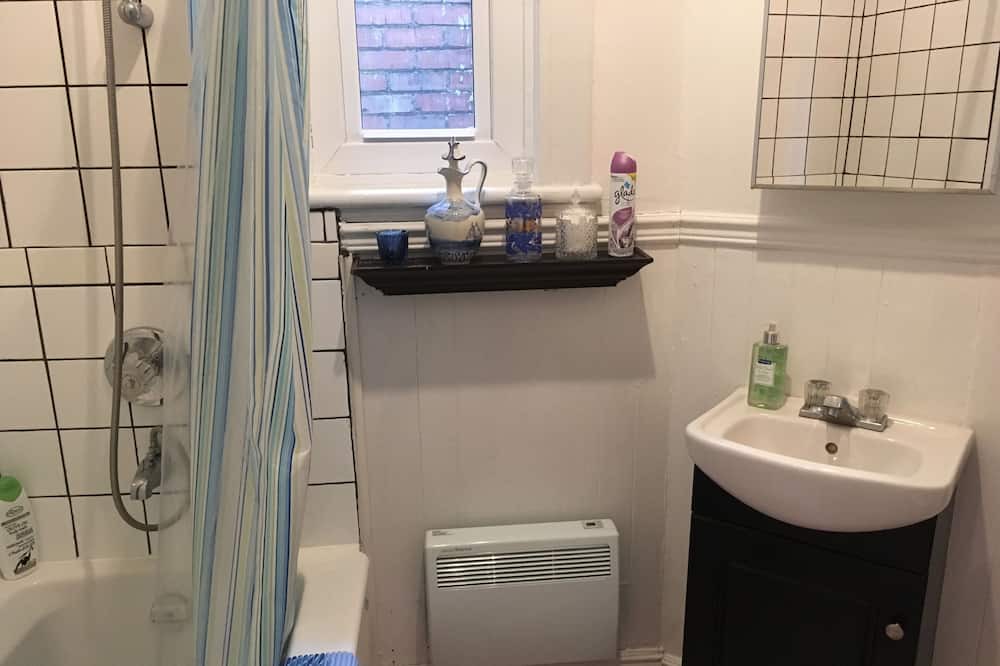 Photo of Bathroom in Vieux-Limoilou