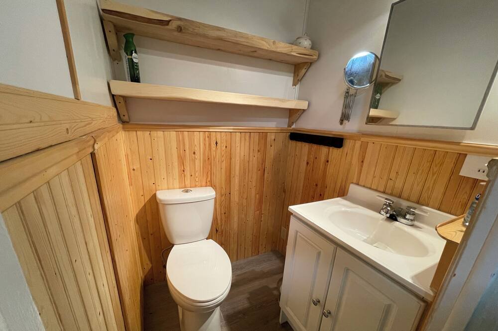 Photo of Bathroom in Brebeuf