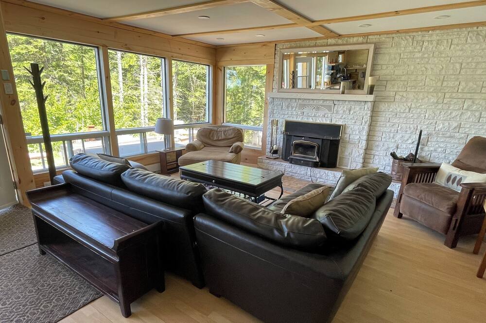 Photo of Livingroom in Brebeuf