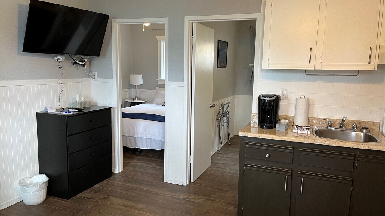 Photo of Kitchen in Radium Hot Springs