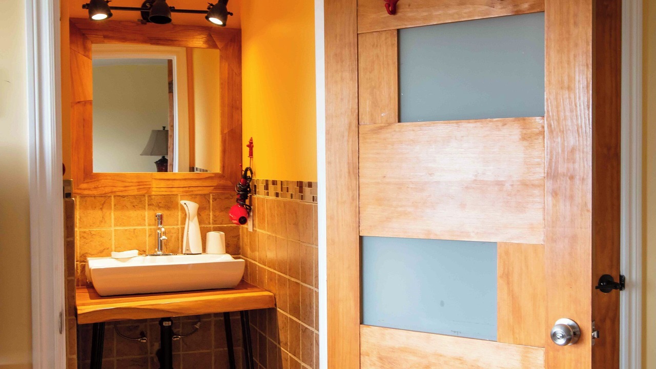 Photo of Bathroom in Saint-Laurent-de-l'ile d'Orleans