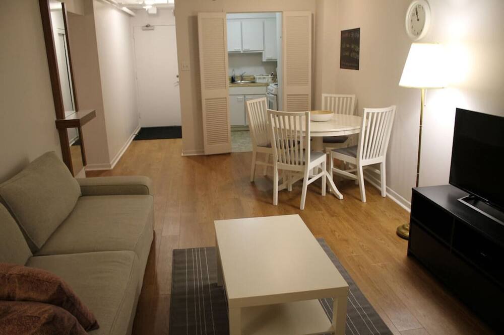 Photo of Livingroom in Shaughnessy Village