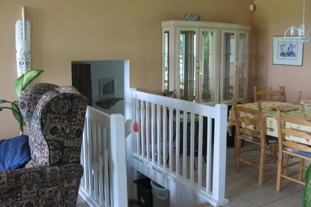 Photo of Livingroom in Sherbrooke