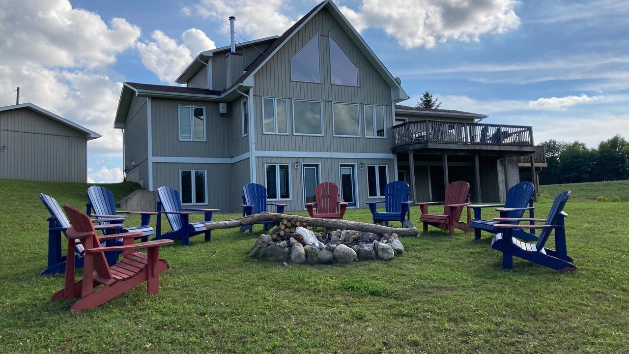 Photo of Outdoor in Grey Highlands