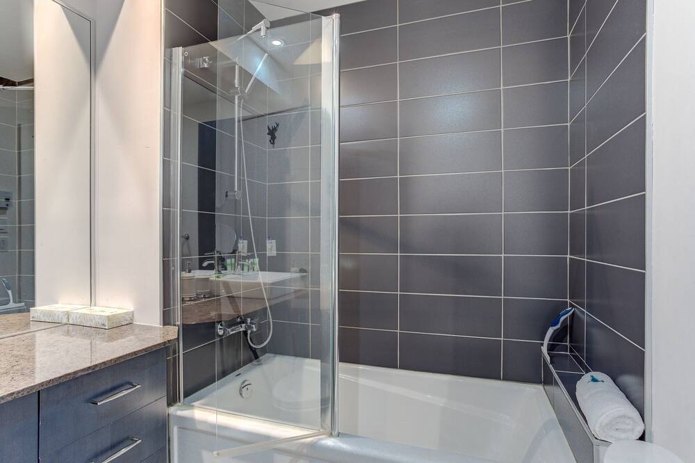 Photo of Bathroom in Lower Town
