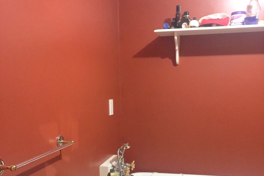 Photo of Bathroom in Mashteuiatsh