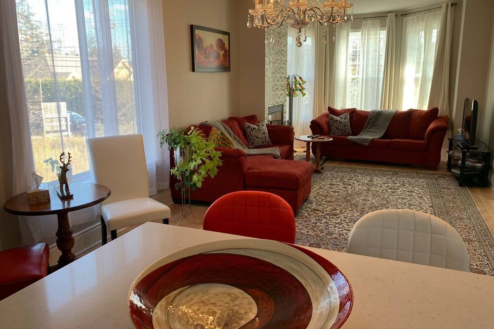 Photo of Livingroom in Saint-Sauveur