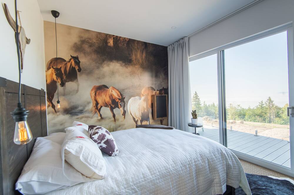 Photo of Bedroom in La Malbaie