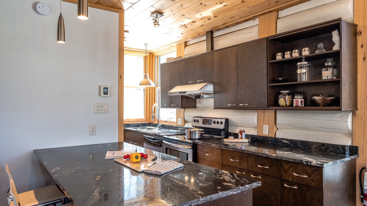 Photo of Kitchen in Lac Superieur Village
