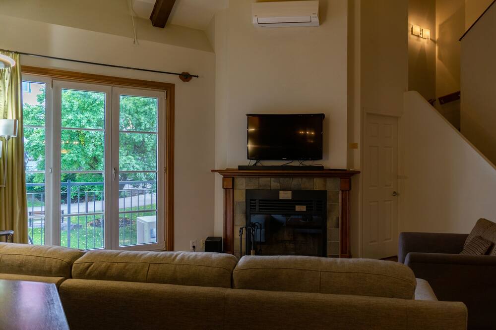 Photo of Livingroom in Mont-Tremblant Pedestrian Village