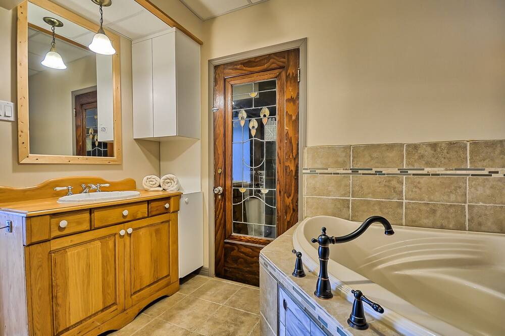 Photo of Bedroom in Val Morin