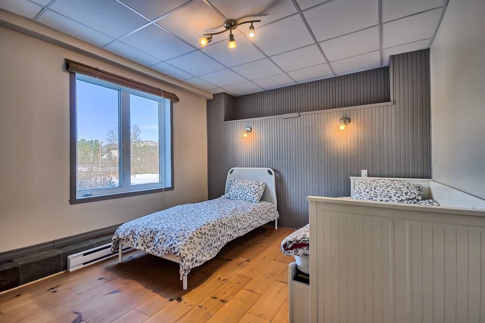 Photo of Bedroom in Val Morin