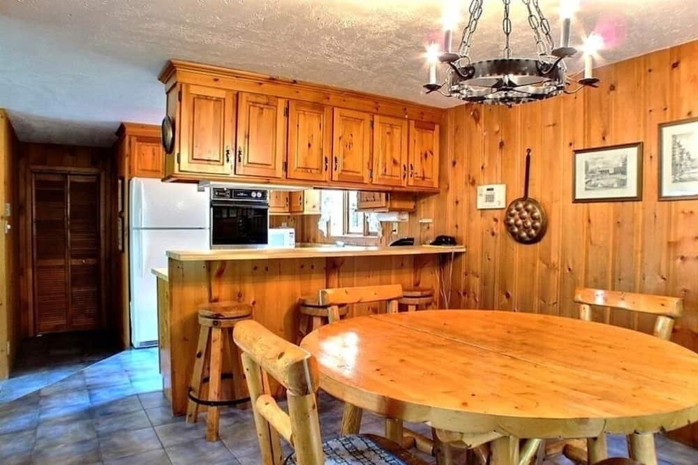 Photo of Kitchen in Sainte-Agathe-des-Monts