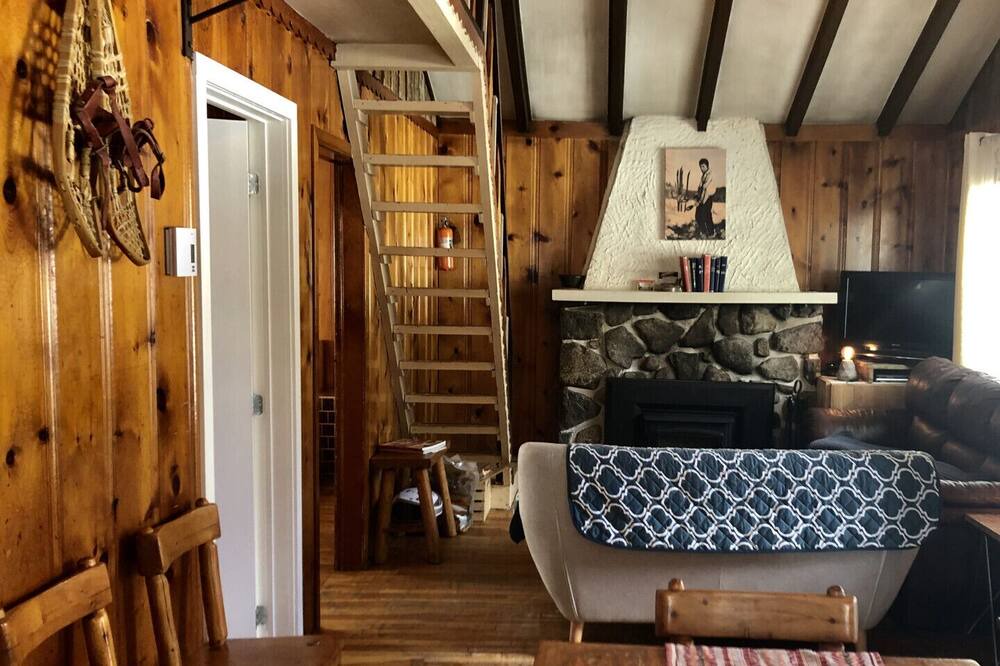 Photo of Livingroom in Val David