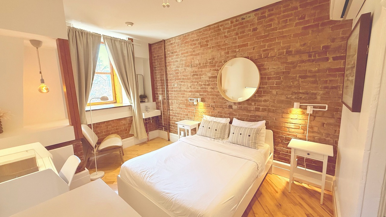 Photo of Bathroom in Quartier des Spectacles