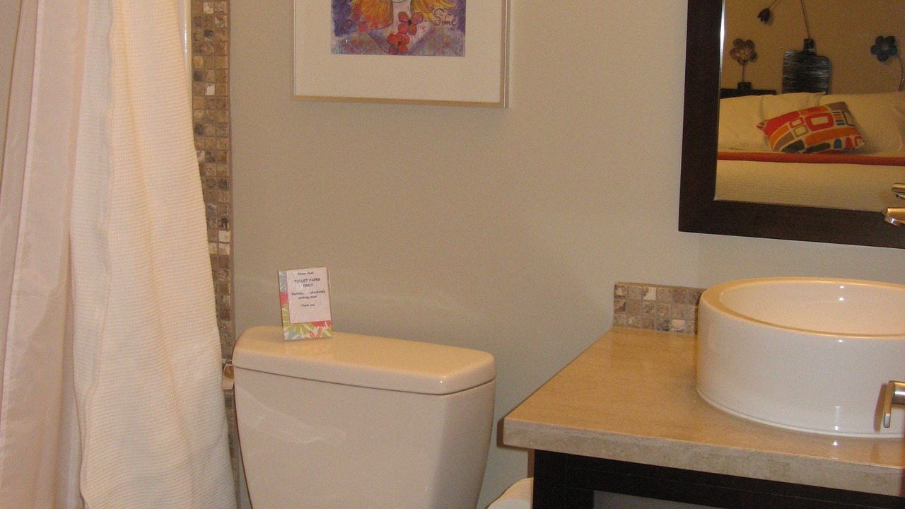 Photo of Bathroom in Okanagan-Similkameen