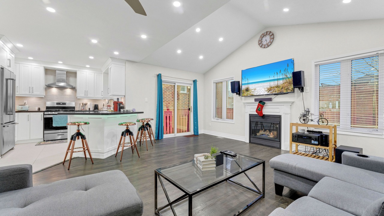 Photo of Livingroom in Norval