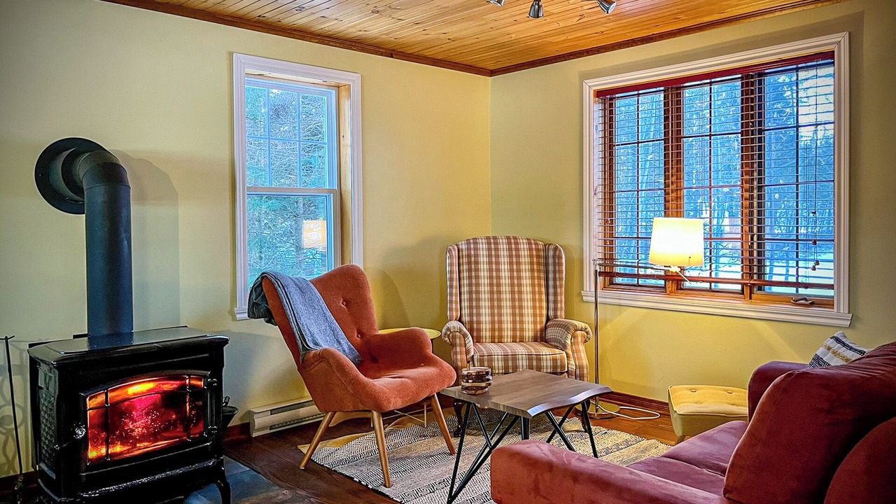Photo of Livingroom in Sainte-Cecile-de-Whitton