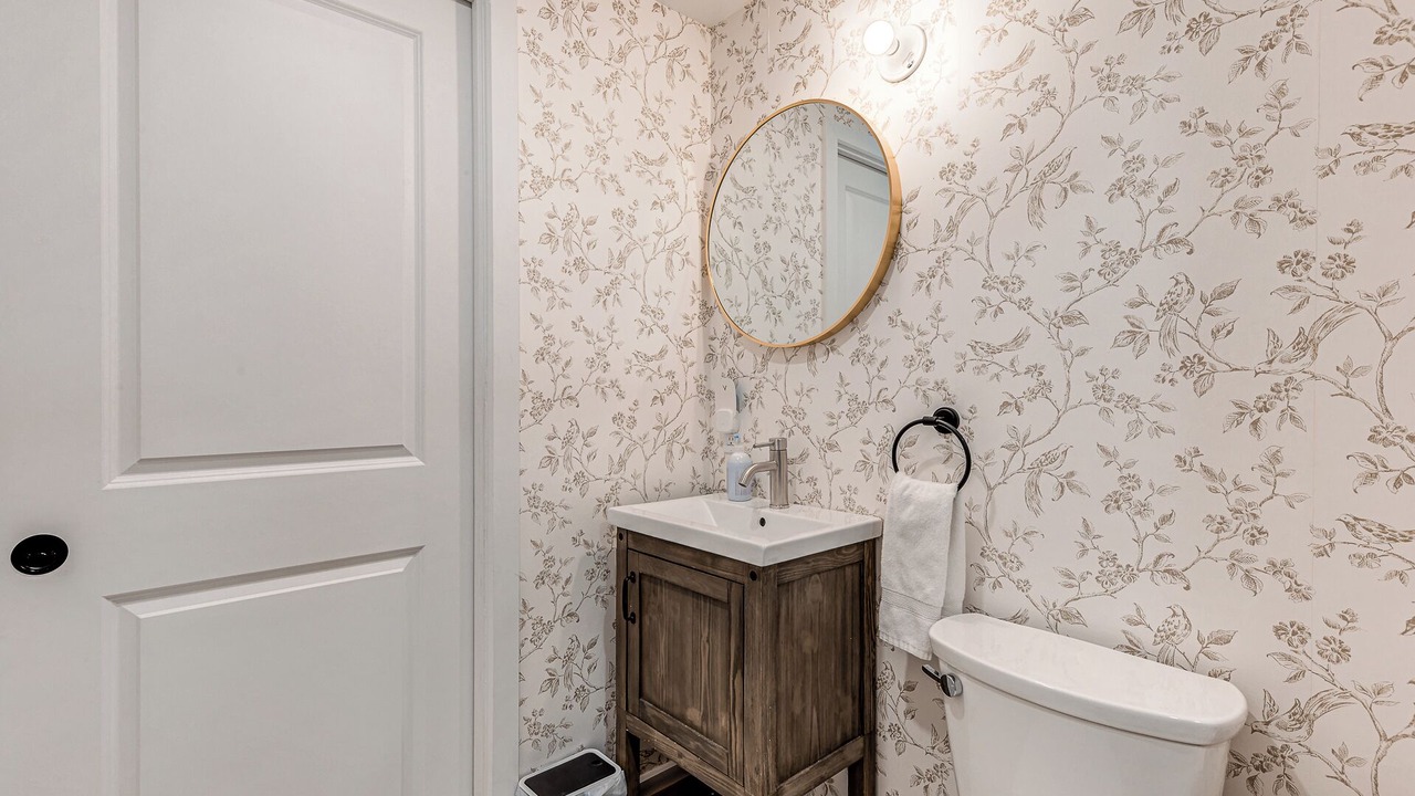 Photo of Bathroom in Vieux-Quebec-Cap-Blanc-colline Parlementaire