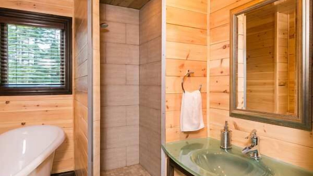 Photo of Bathroom in Saint Hilarion