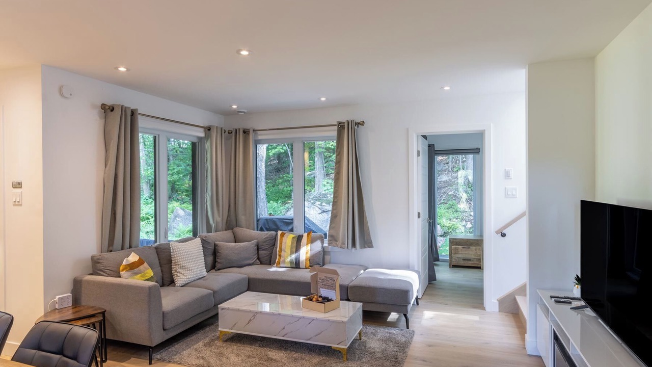 Photo of Livingroom in Pine Hill