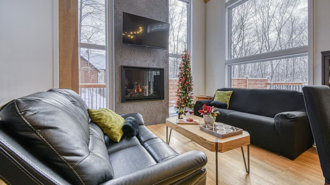 Photo of Livingroom in Amherst